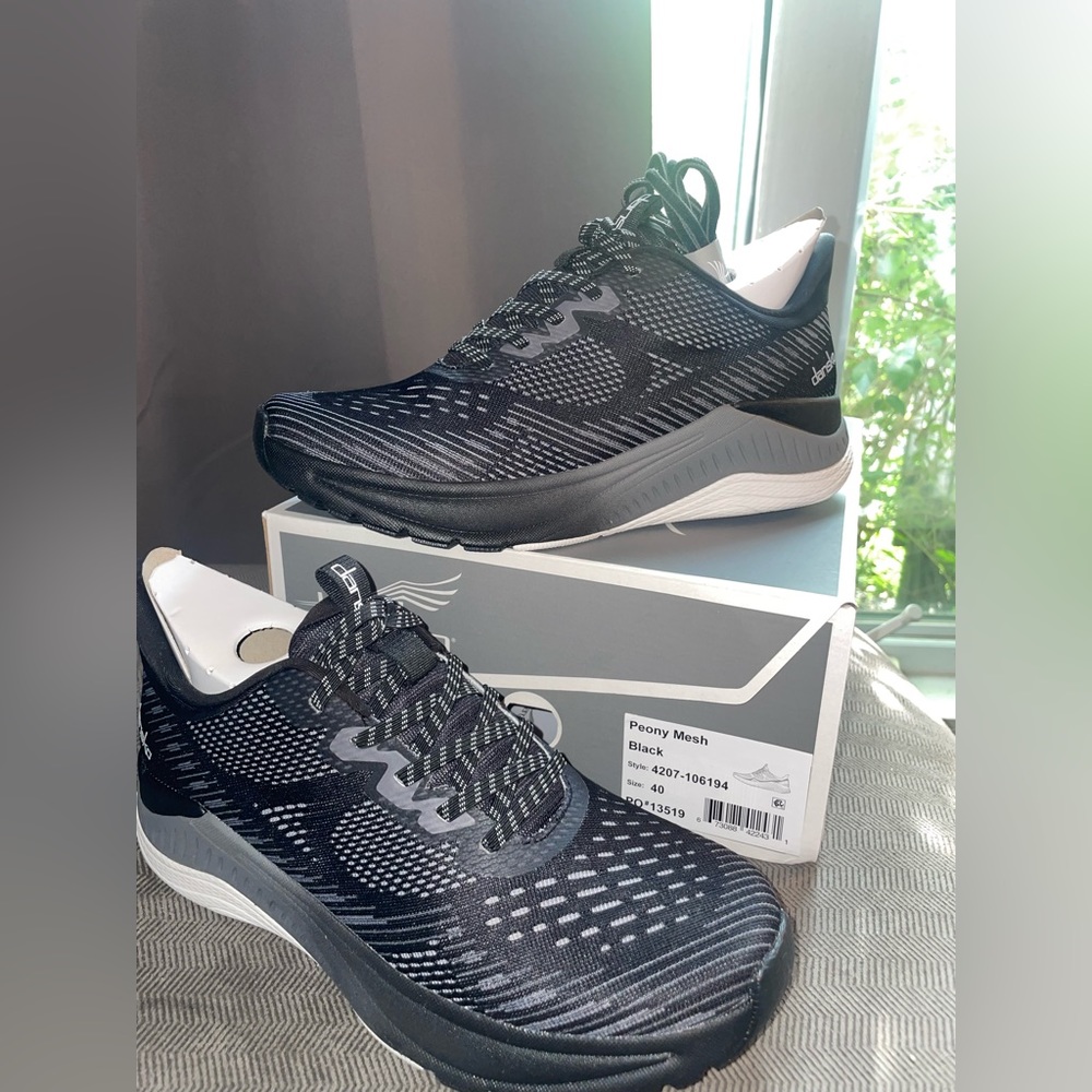 Dansko Peony Black Running and Walking Sneakers Shoes